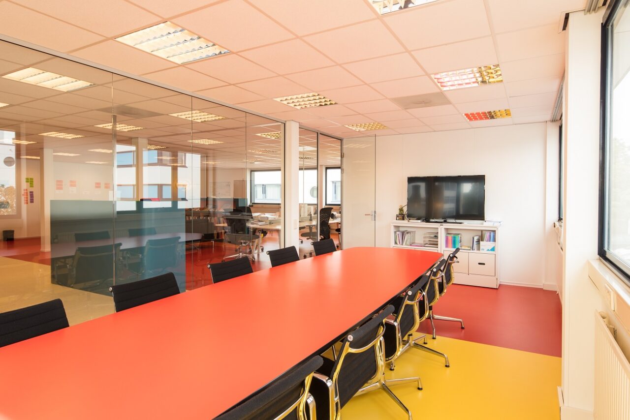 Scheidingswanden vergaderkamer