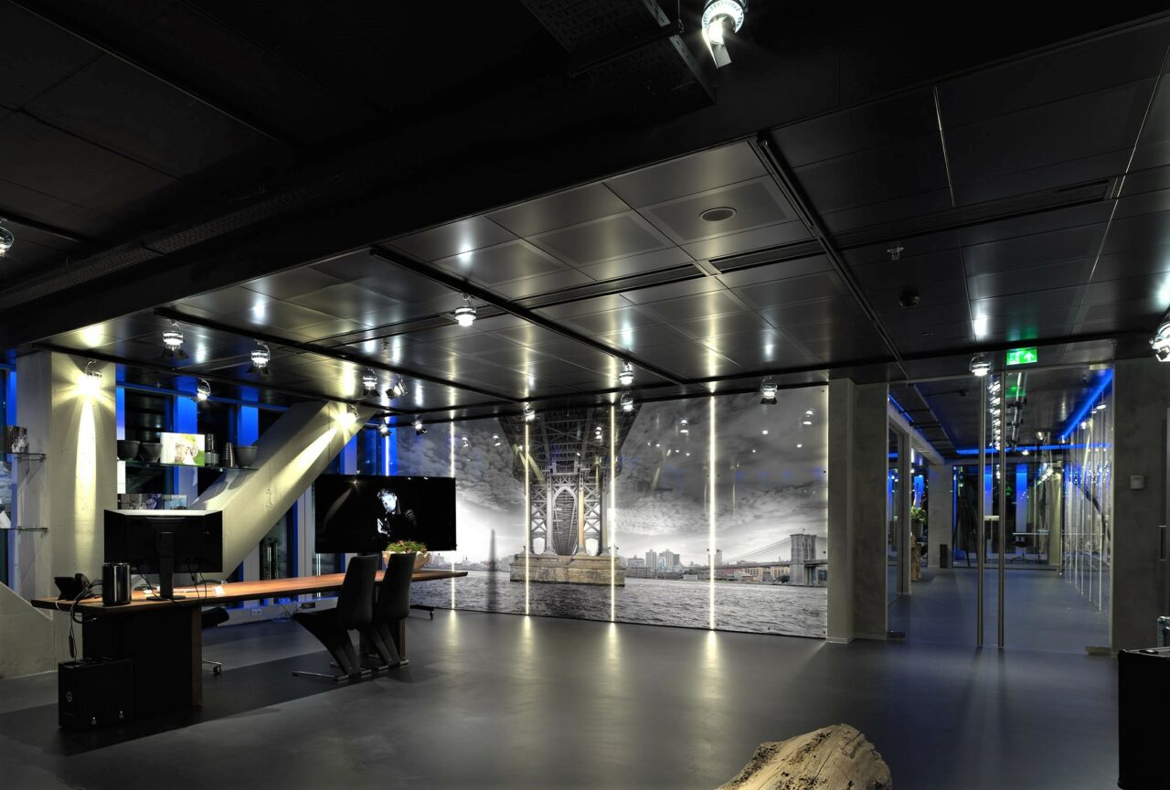 Enkelglas en Metal Stud scheidingswanden SHH Rotterdam